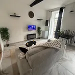 Maison De Holiday home Conilhac-Corbieres