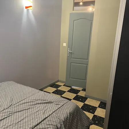 Maison De